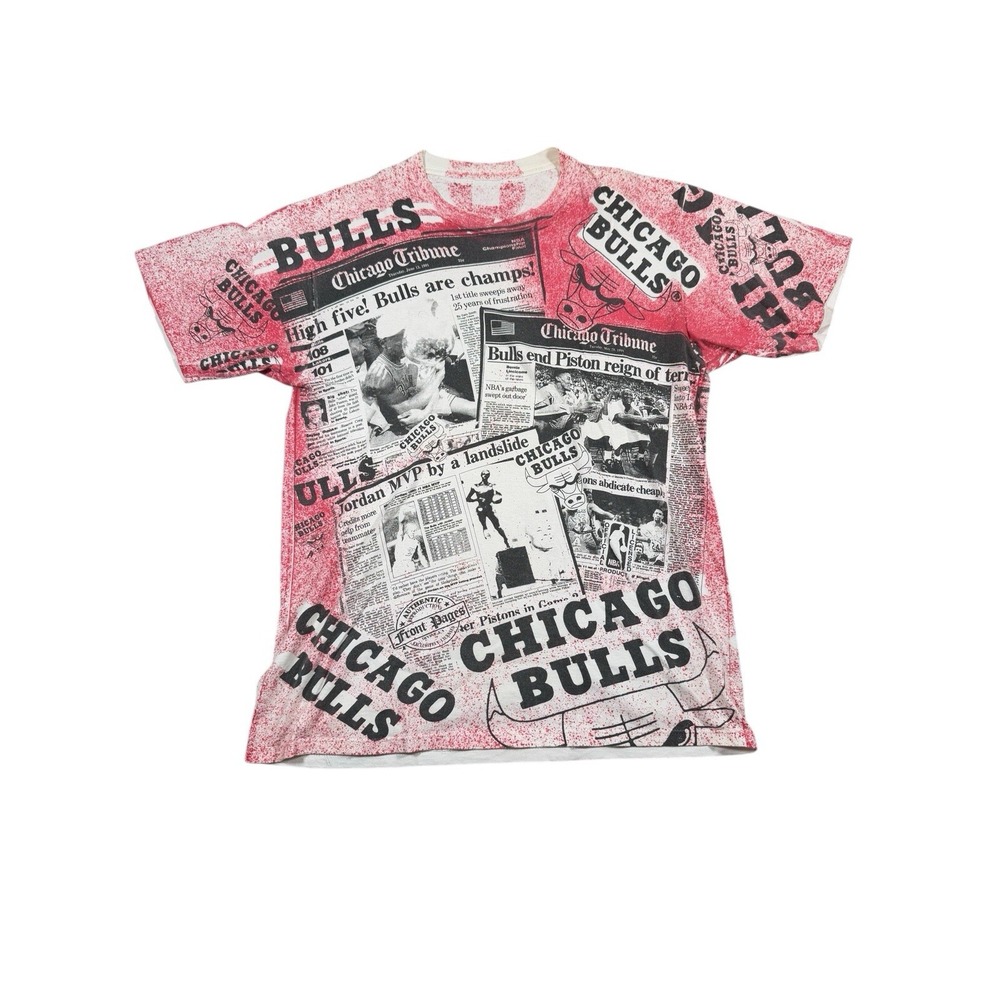 Vintage Chicago Bulls T Shirt Mens Large Newspaper 90s AOP Jordan MVP Rare VTG
